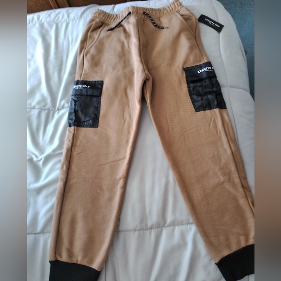 Kenneth Cole Jogger and C&J Jeans - Picture 2 of 8